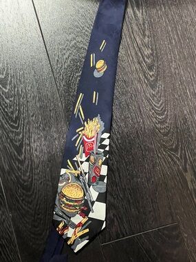 McDonald's Men's Power Tie Big Mac & Fries Navy blue